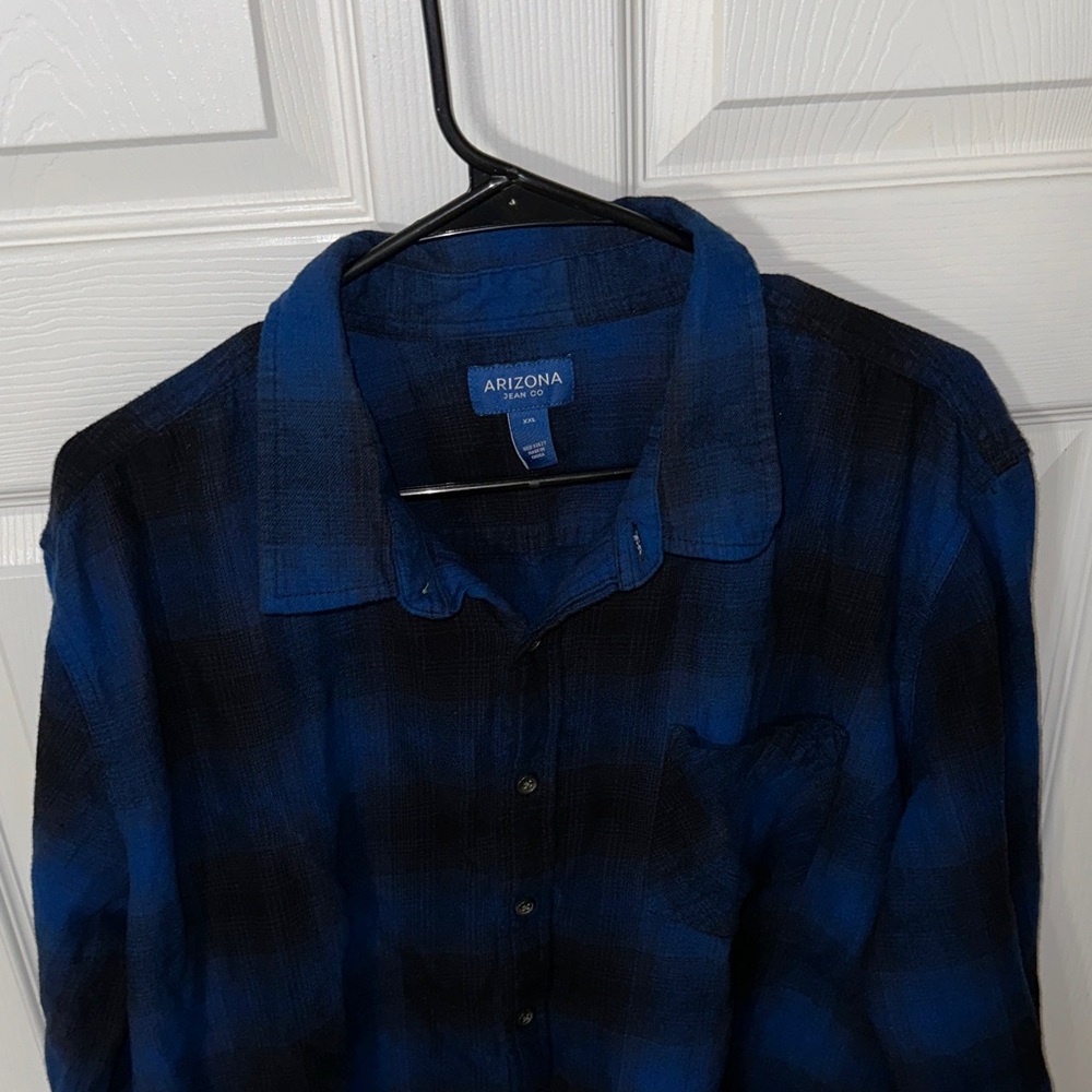 Men's Dark Blue & Black Soft Flannel Checkered Button-Up Long Sleeve Shirt